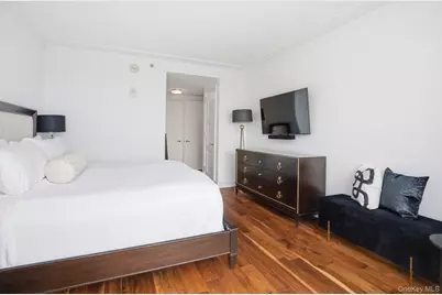 5 Renaissance Square #15C, White Plains, NY 10601 - Photo 20