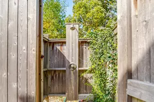 3 Jefferson Ave, Hampton Bays, NY 11946 - Photo 20