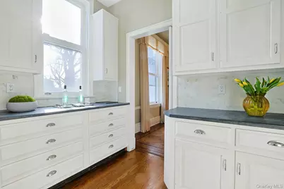 34 Park Road, Scarsdale, NY 10583 - Photo 12