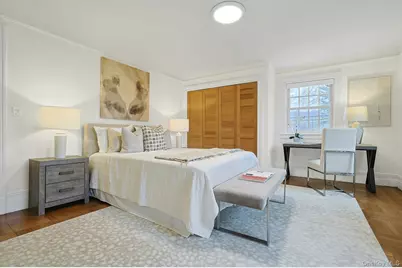 92 Walworth Avenue, Scarsdale, NY 10583 - Photo 20