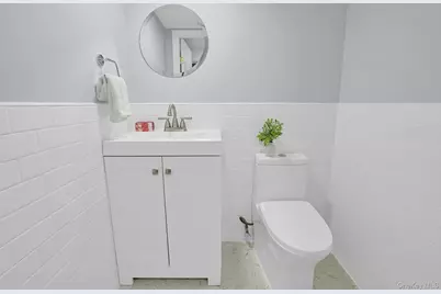 92 Walworth Avenue, Scarsdale, NY 10583 - Photo 28