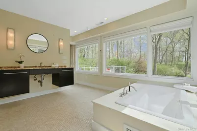 171 Griffen Avenue, Scarsdale, NY 10583 - Photo 14