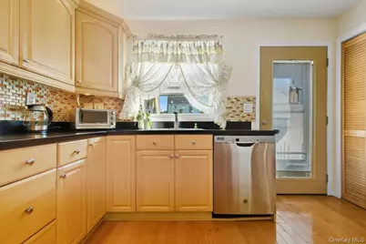 88-37 249th Street, Bellerose, NY 11426 - Photo 8