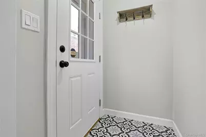 120 N Broadway #14D, Irvington, NY 10533 - Photo 2