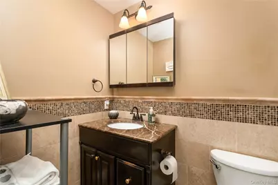 6 Georgian Court, Coram, NY 11727 - Photo 20