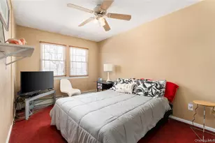 6 Georgian Ct, Coram, NY 11727 - Photo 16