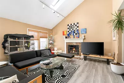 6 Georgian Court, Coram, NY 11727 - Photo 8