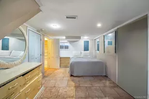 41 Walton St, Brentwood, NY 11717 - Photo 32