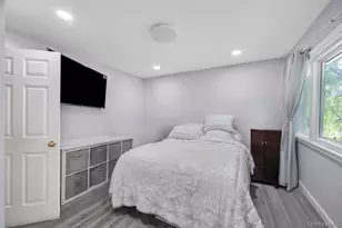 41 Walton St, Brentwood, NY 11717 - Photo 18