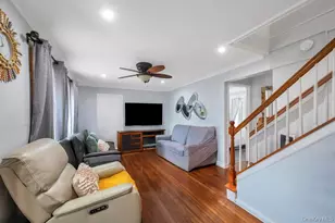 41 Walton St, Brentwood, NY 11717 - Photo 16