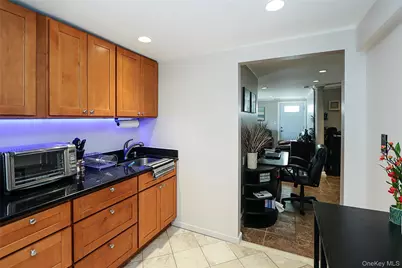251 Garfield Street, Freeport, NY 11520 - Photo 26