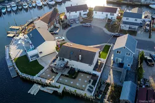 251 Garfield St, Freeport, NY 11520 - Photo 2