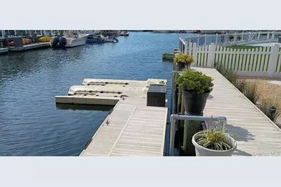 251 Garfield Street, Freeport, NY 11520 - Photo 8