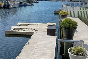 251 Garfield St, Freeport, NY 11520 - Photo 8