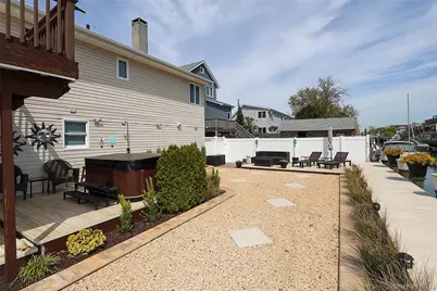 251 Garfield Street, Freeport, NY 11520 - Photo 34
