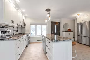 49 Downhill Ln, Wantagh, NY 11793 - Photo 2