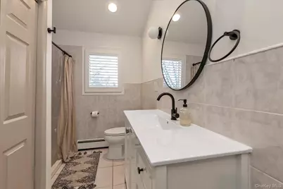 49 Downhill Lane, Wantagh, NY 11793 - Photo 14