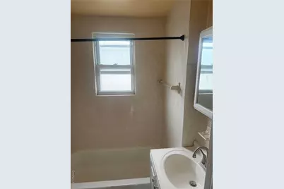 211-20 99th Avenue #2nd floor, Queens Village, NY 11429 - Photo 4