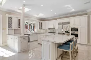 10 Colonial Dr, Upper Brookville, NY 11545 - Photo 18