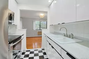 555 Central Park Ave, Scarsdale, NY 10583 - Photo 14