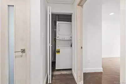 4828 Barnes Avenue #1, Bronx, NY 10470 - Photo 8