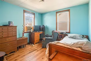 81-31 164th Pl, Jamaica, NY 11432 - Photo 16