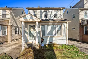 81-31 164th Pl, Jamaica, NY 11432 - Photo 2