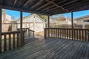 81-31 164th Pl, Jamaica, NY 11432 - Photo 18