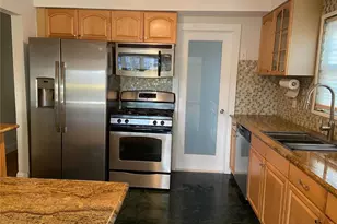 541 E Park Ave, Long Beach, NY 11561 - Photo 4