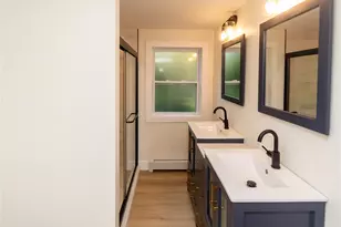 11 Tree Top Ln, Poughkeepsie, NY 12603 - Photo 10