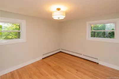 11 Tree Top Lane, Poughkeepsie, NY 12603 - Photo 16