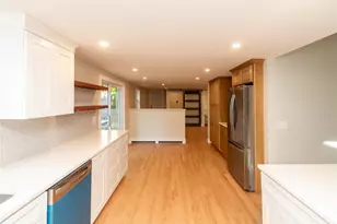 11 Tree Top Ln, Poughkeepsie, NY 12603 - Photo 6