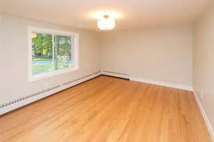 11 Tree Top Ln, Poughkeepsie, NY 12603 - Photo 14