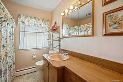 226 W 18th Street, Deer Park, NY 11729 - Photo 22