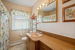 226 W 18th St, Deer Park, NY 11729 - Photo 22