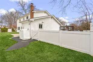 226 W 18th St, Deer Park, NY 11729 - Photo 28