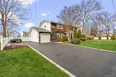 226 W 18th Street, Deer Park, NY 11729 - Photo 2