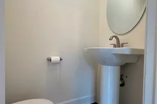 16 Lincoln Dr, Oakdale, NY 11769 - Photo 10