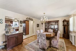 15 Woodlawn Ave, Valley Stream, NY 11581 - Photo 6