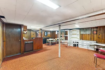 15 Woodlawn Avenue, Valley Stream, NY 11581 - Photo 14