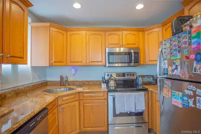 100 W Broadway #3-D, Long Beach, NY 11561 - Photo 8