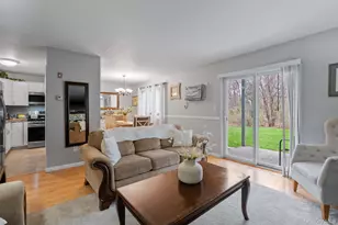 12 Field Ct, Fishkill, NY 12524 - Photo 6