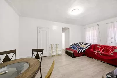 1974 Lafontaine Avenue #2E, Bronx, NY 10457 - Photo 4