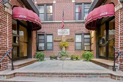 1974 Lafontaine Avenue #2E, Bronx, NY 10457 - Photo 1