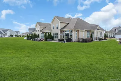 191 Belmont Circle, Yaphank, NY 11980 - Photo 34