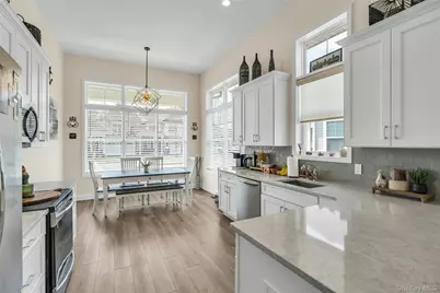 191 Belmont Circle, Yaphank, NY 11980 - Photo 6