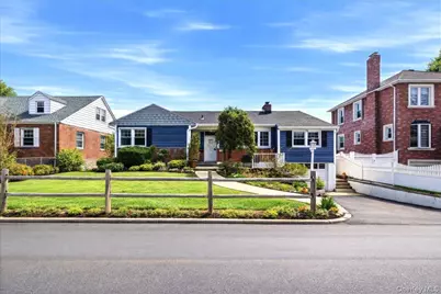 32 Agawam N, Yonkers, NY 10704 - Photo 1