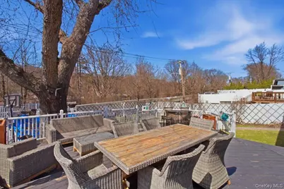 129 Gailmore Drive, Yonkers, NY 10710 - Photo 18