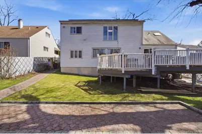 129 Gailmore Drive, Yonkers, NY 10710 - Photo 20