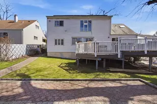 129 Gailmore Dr, Yonkers, NY 10710 - Photo 20